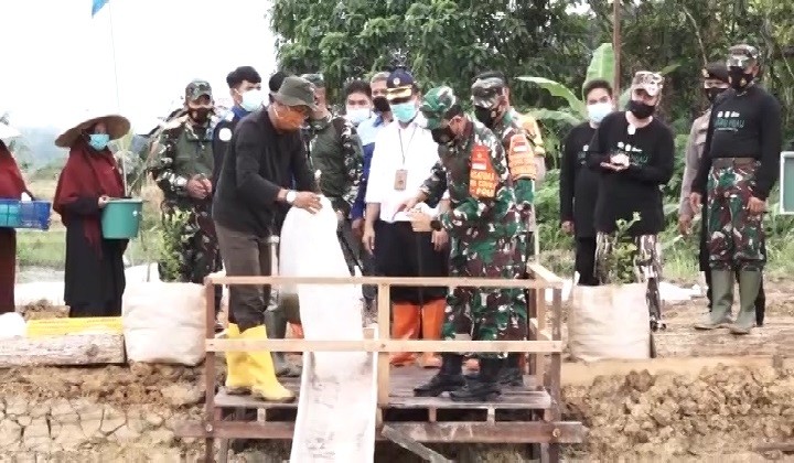 Pembangunan Kawasan Pangan Strategis Nasional di Kukar Capai 37 %