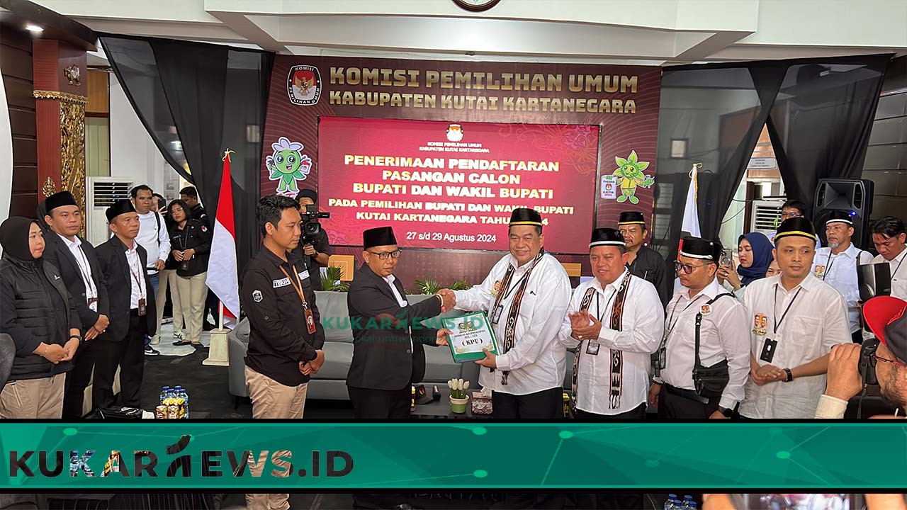 Bacalon Pilkada Jalur Perseorangan AYL-AZA Daftarkan Diri Ke KPU Kukar