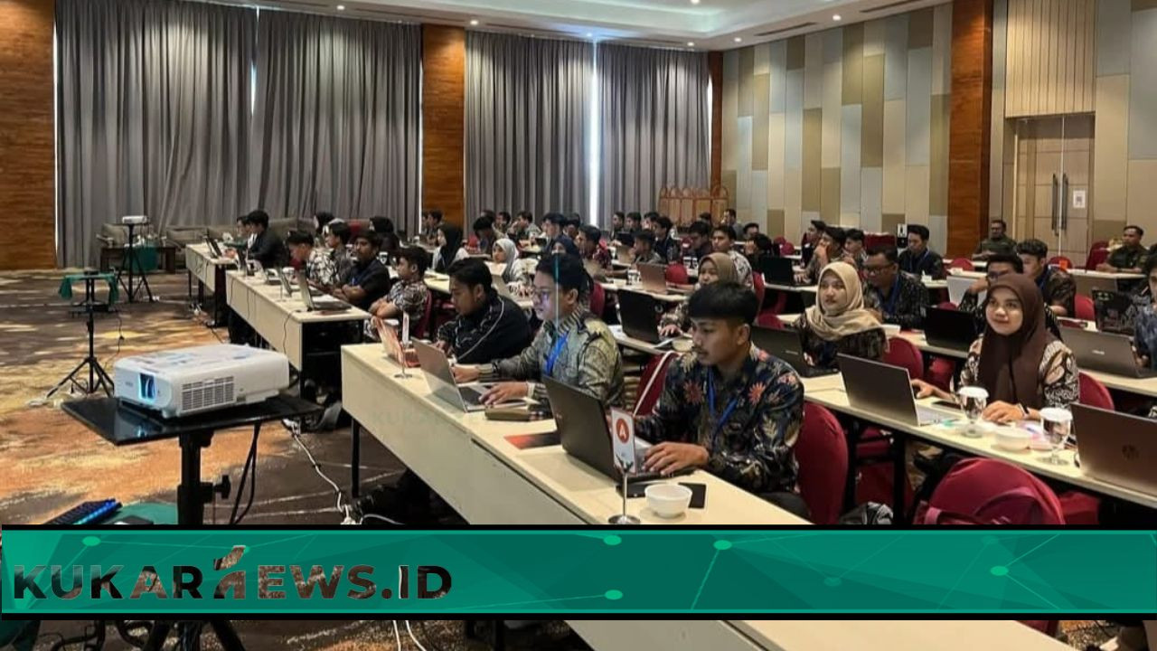 Diskominfo Kukar Gelar Bimtek SBKRT 2025, Tekankan Akurasi Data Konsumsi Rumah Tangga