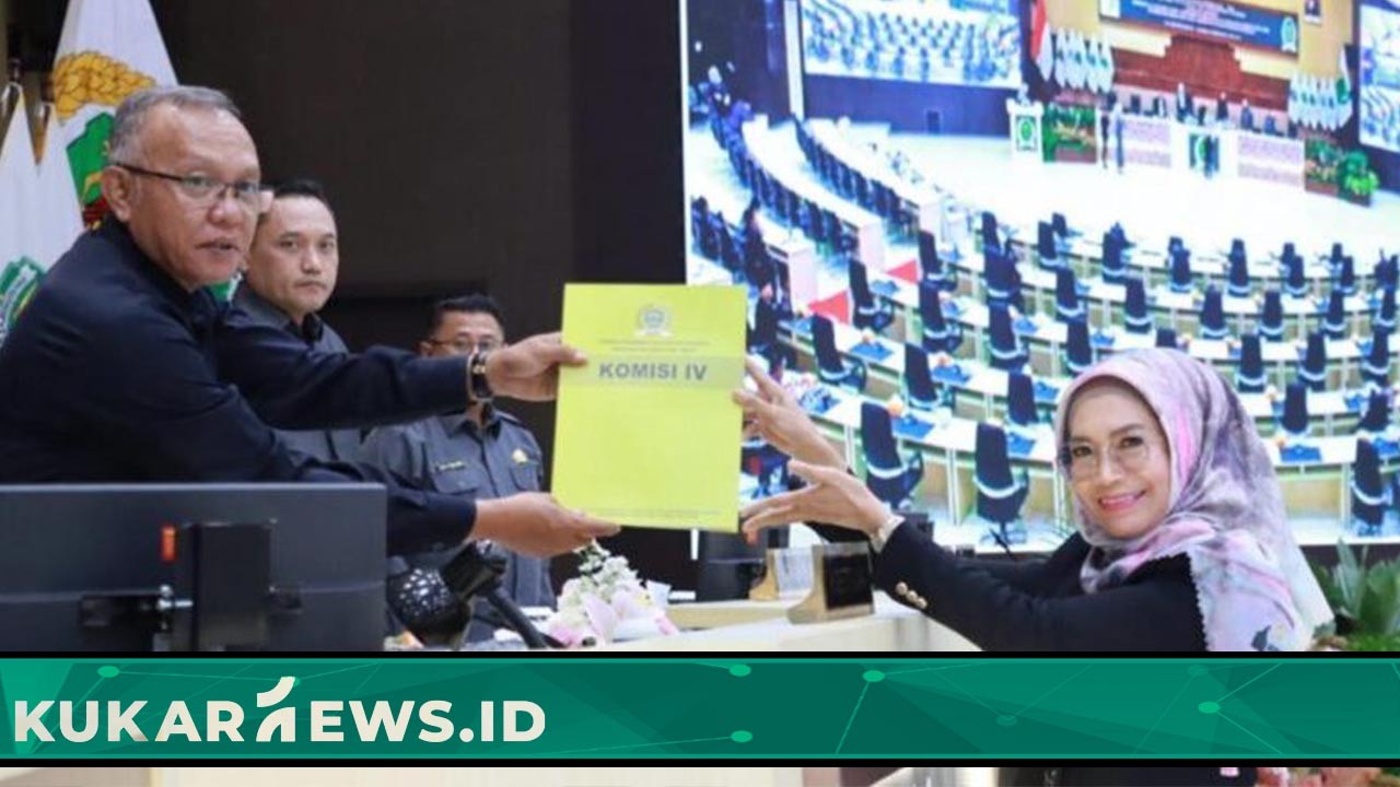DPRD Kaltim Menggelar Rapat Paripurna Membahas Raperda Pengarusutamaan Gender