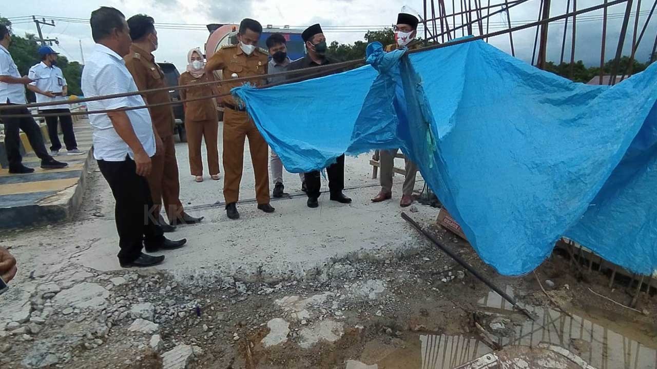 Ketua DPRD Kukar Sidak Jembatan Marangkayu