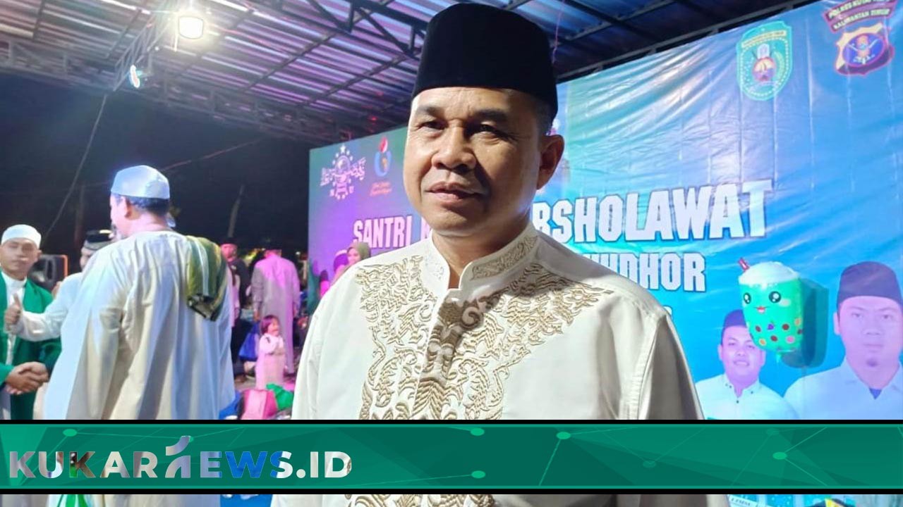 Ketua DPRD Kutim Hadiri Agenda Santri Kutim Bershalawat