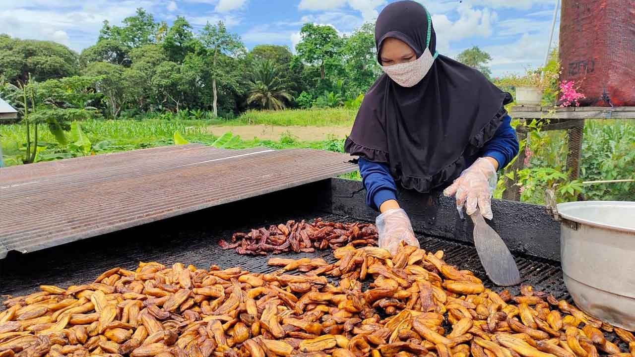 Lempok Pisang Dina Jaya Khas Desa Teluk Muda