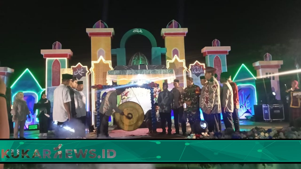 Sekda Kukar Buka MTQ Tingkat Desa Ke IX di Kecamatan Tenggarong Seberang