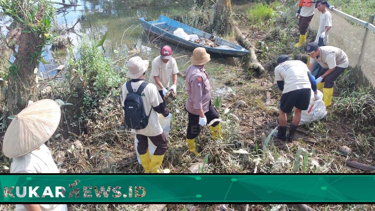 Pertamina EP Sangasanga Field Gelar Bersih Sungai Bersama Pemangku Kepentingan di Sanga-sanga Dalam