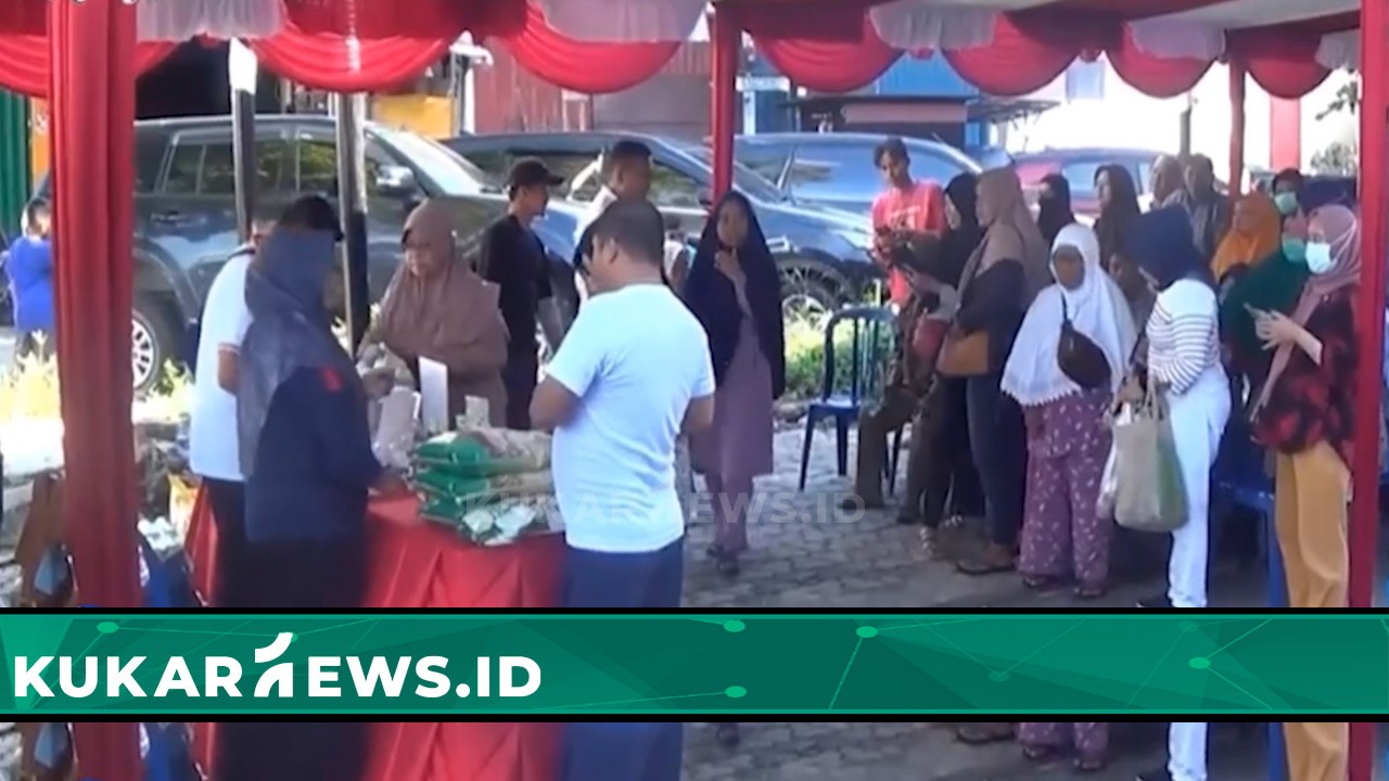 Warga Balikpapan Padati Operasi Pasar Murah dari Disperindagkop UKM Kaltim 