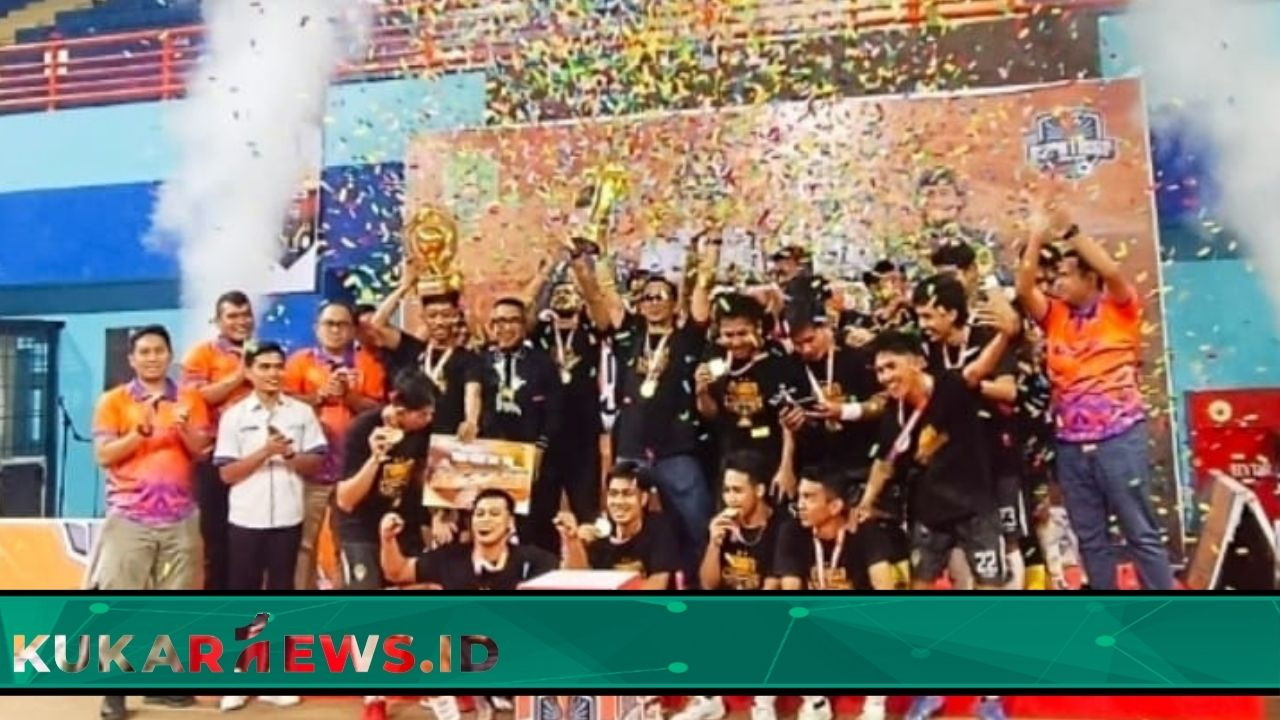 Penutupan Turnamen Futsal Bupati Cup Kutim 2025, Bupati Ardiansyah Apresiasi Antusiasme Peserta