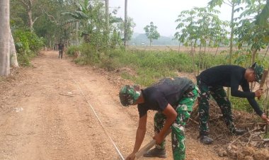 Satgas TMMD 130 Ukur Ulang Jalan Usaha Tani di Jembayan Tengah, Pastikan Spesifikasi Tepat