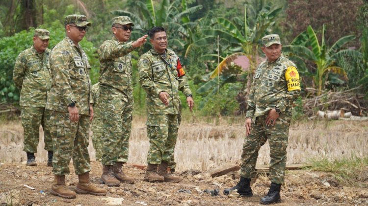 Brigjen TNI Heri Dwi Subagyo Cek Pembangunan Jalan Usaha Tani TMMD 130 di Loa Kulu